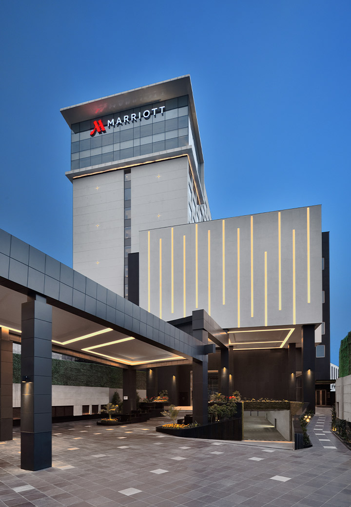 Everest Hospitality