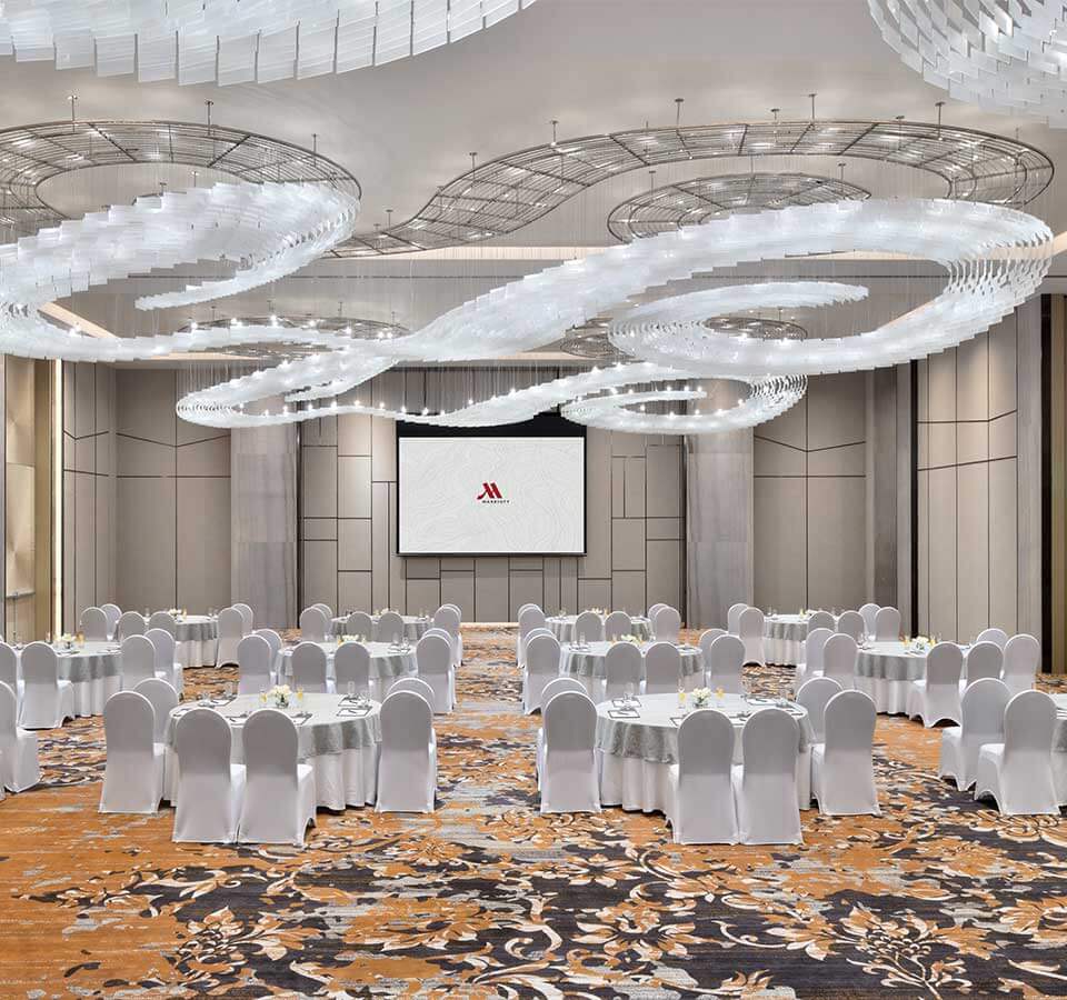 Everest Hospitality